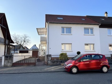 Euer Projekt. Euer Garten. Euer Zuhause. Einfamilienhaus mit großem Garten und Potential in Linkenheim-Hoch.!, 76351 Linkenheim-Hochstetten, Einfamilienhaus