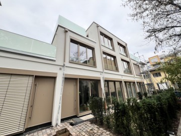 NEUBAU IN INNENSTADTNÄHE: Reihenmittelhaus mit großer Dachterrasse!, 76135 Karlsruhe, Einfamilienhaus