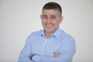 Gino Novellese, Cuffaro Immobilien