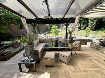 Ankommen und Zuhause sein: Freistehendes EFH mit Einliegerwohnung und großem Garten, 76228 Karlsruhe / Hohenwettersbach, Zweifamilienhaus